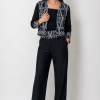 Blazer tenun ikat simpel